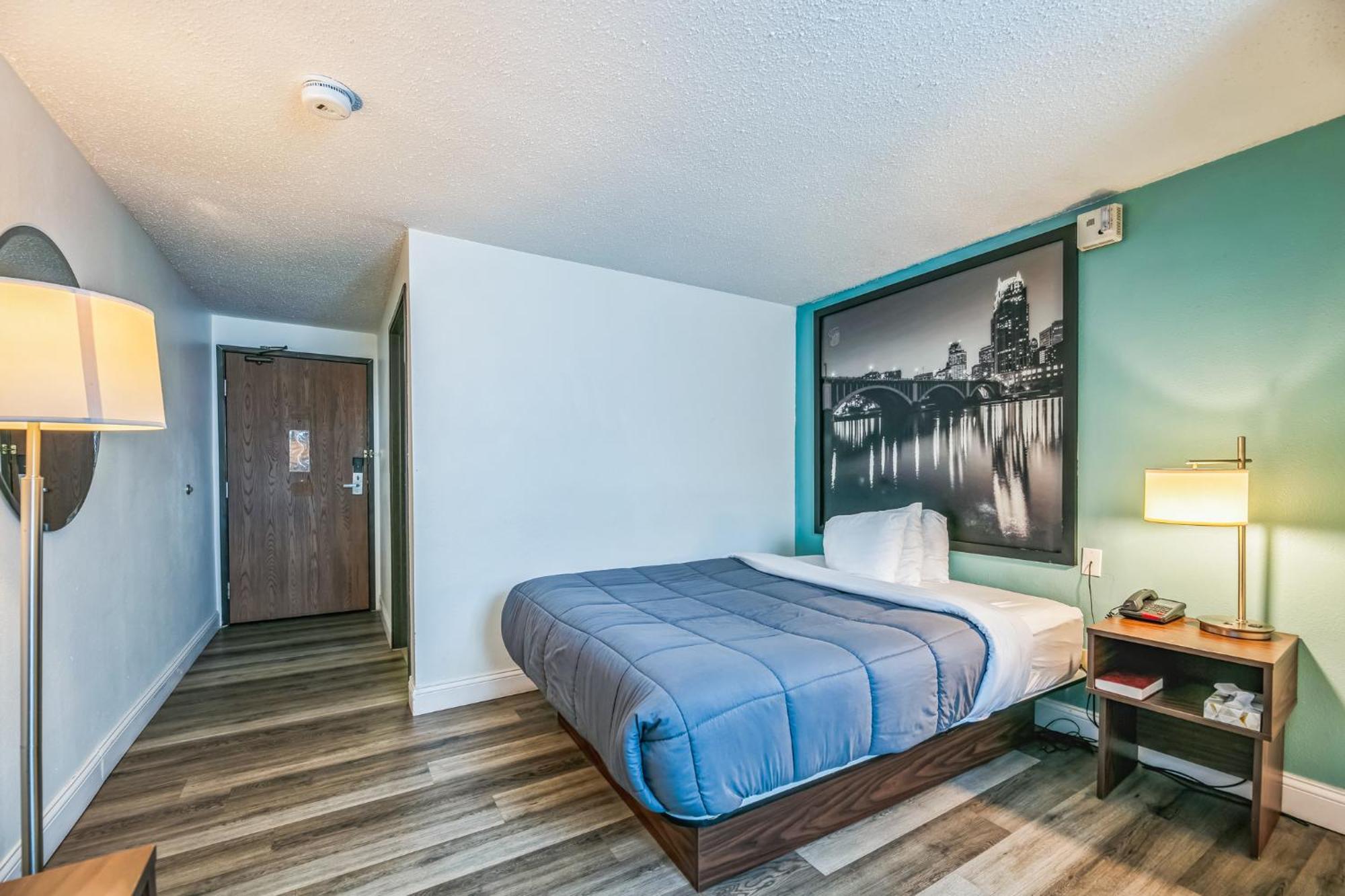 Hotel 8 Fergus Falls Экстерьер фото